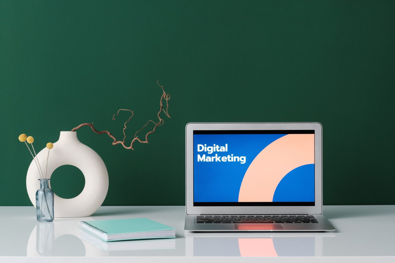 5 Stratégies Clés pour Booster votre Présence en Ligne avec le Marketing Digital